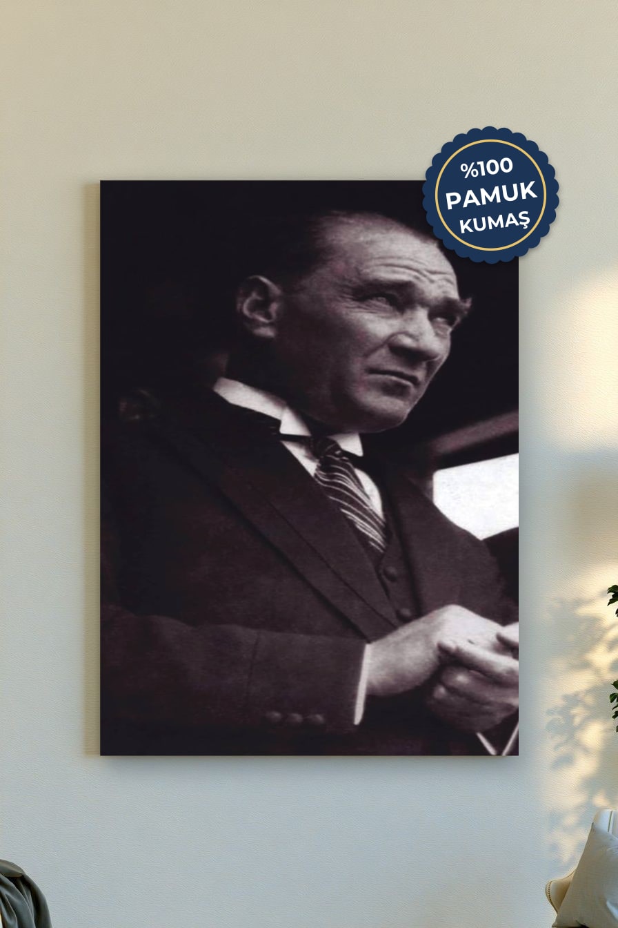 Tarihî Figür Kanvas Tablo - Siyah Beyaz Vurgusu