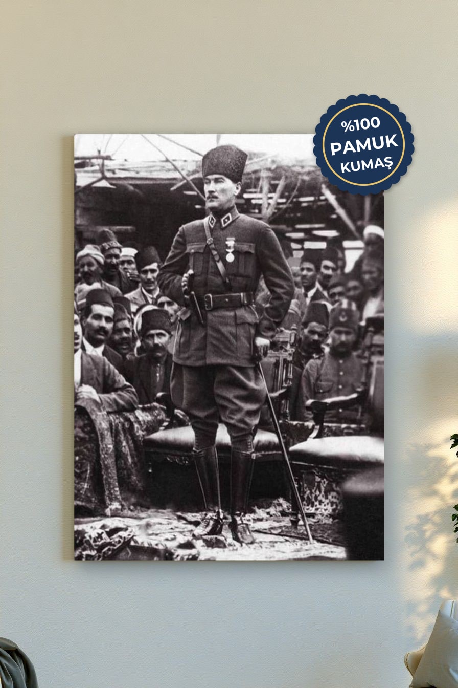 Atatürk Kanvas Tablo - Tarihi Siyah Beyaz