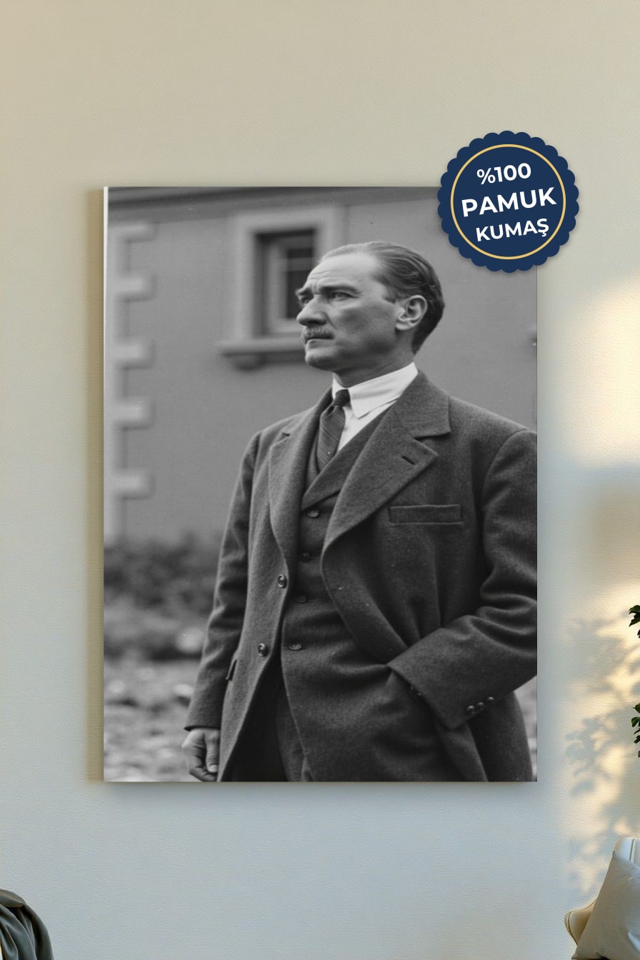 Tarihsel Figür Kanvas Tablo - Siyah Beyaz Kontrast