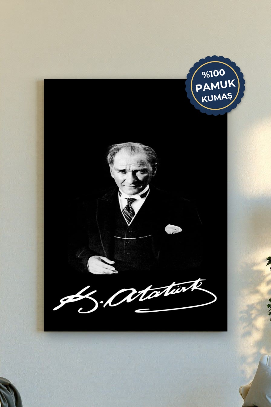 Atatürk Kanvas Tablo - Siyah Beyaz Şıklığı