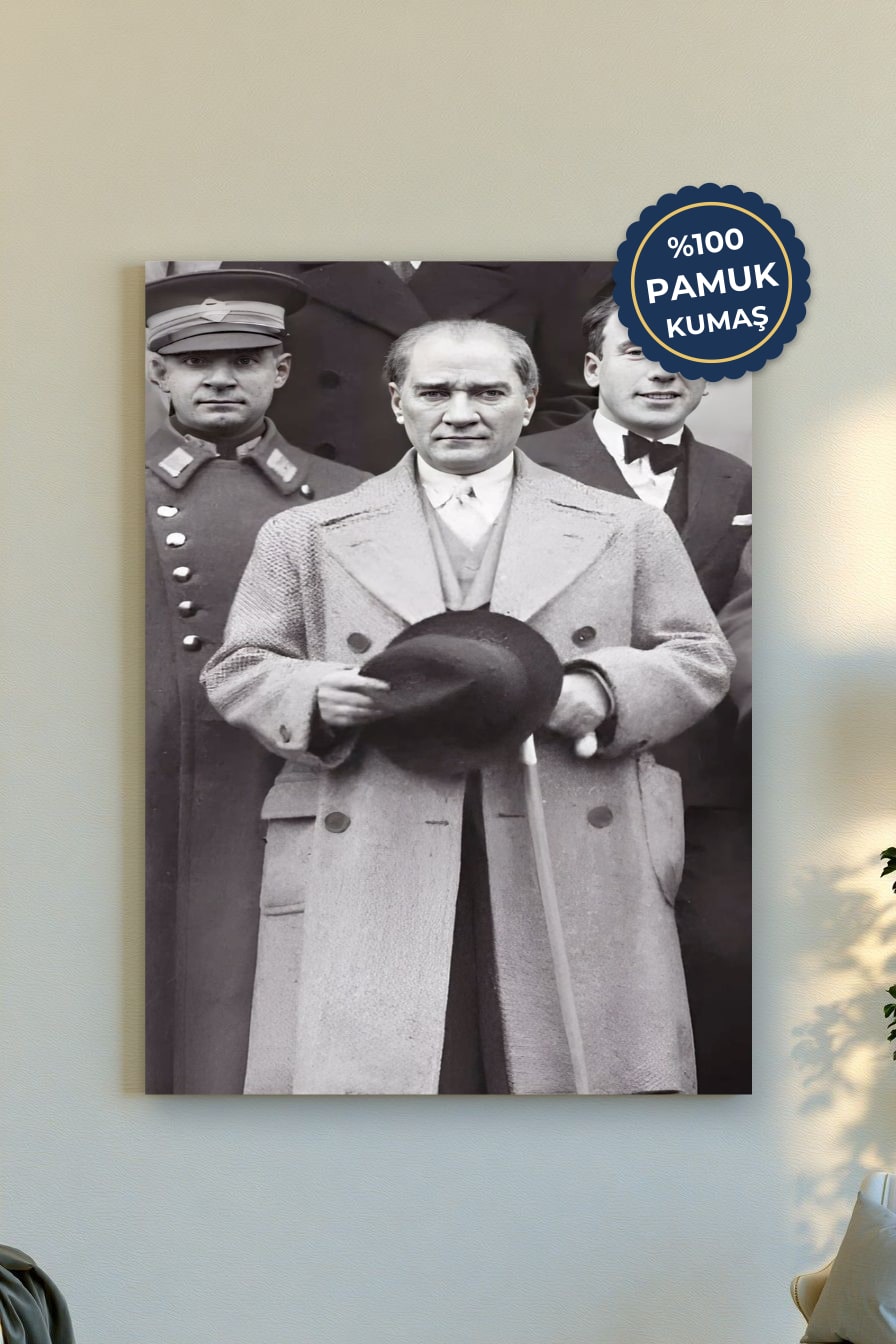 Tarihi Portre Kanvas Tablo - Siyah Beyaz Vurgusu