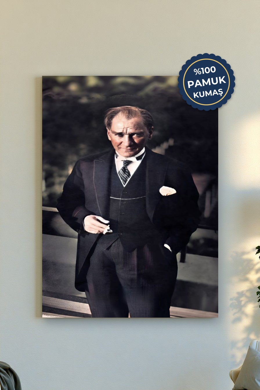 Mustafa Kemal Atatürk Kanvas Tablo - Siyah Beyaz Nostaji
