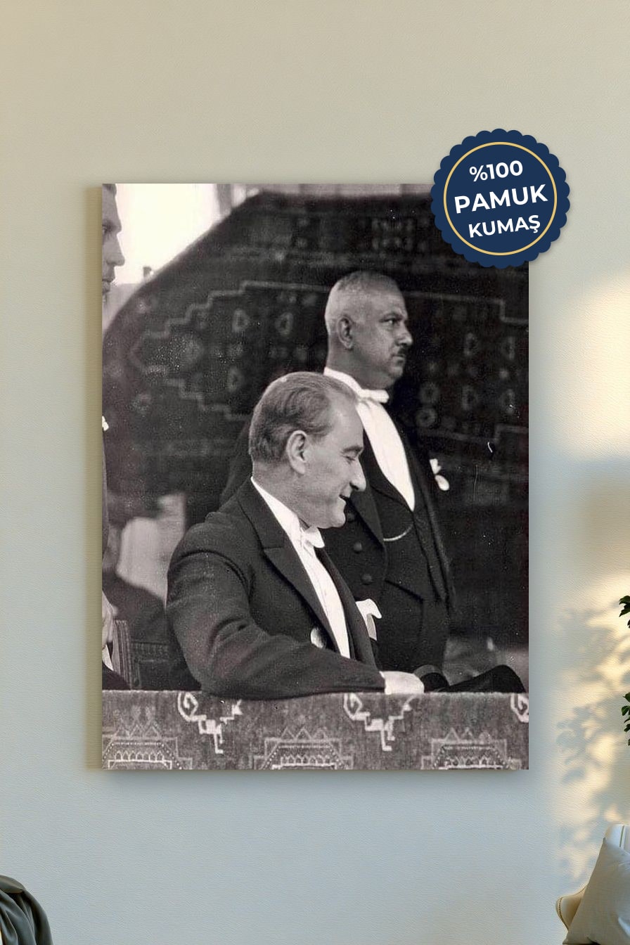 Tarihsel Portre Kanvas Tablo - Siyah Beyaz Vurgusu