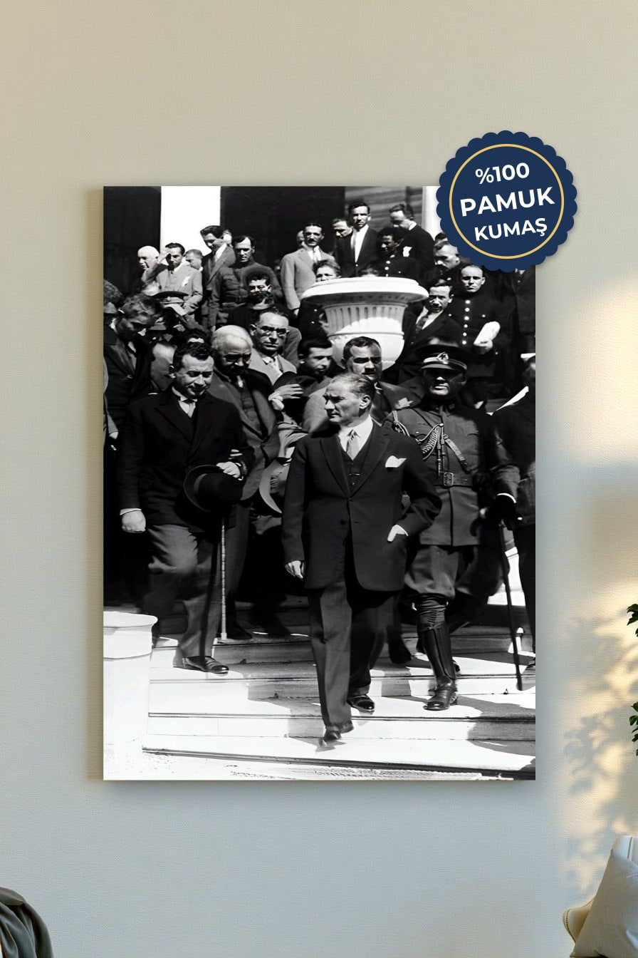 Tarihî Anlar Kanvas Tablo - Siyah Beyaz Vurgusu