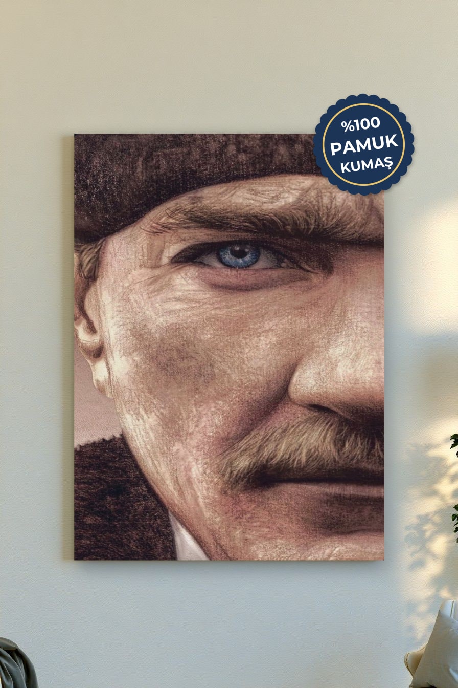 Atatürk Kanvas Tablo - Duygusal ve Güçlü