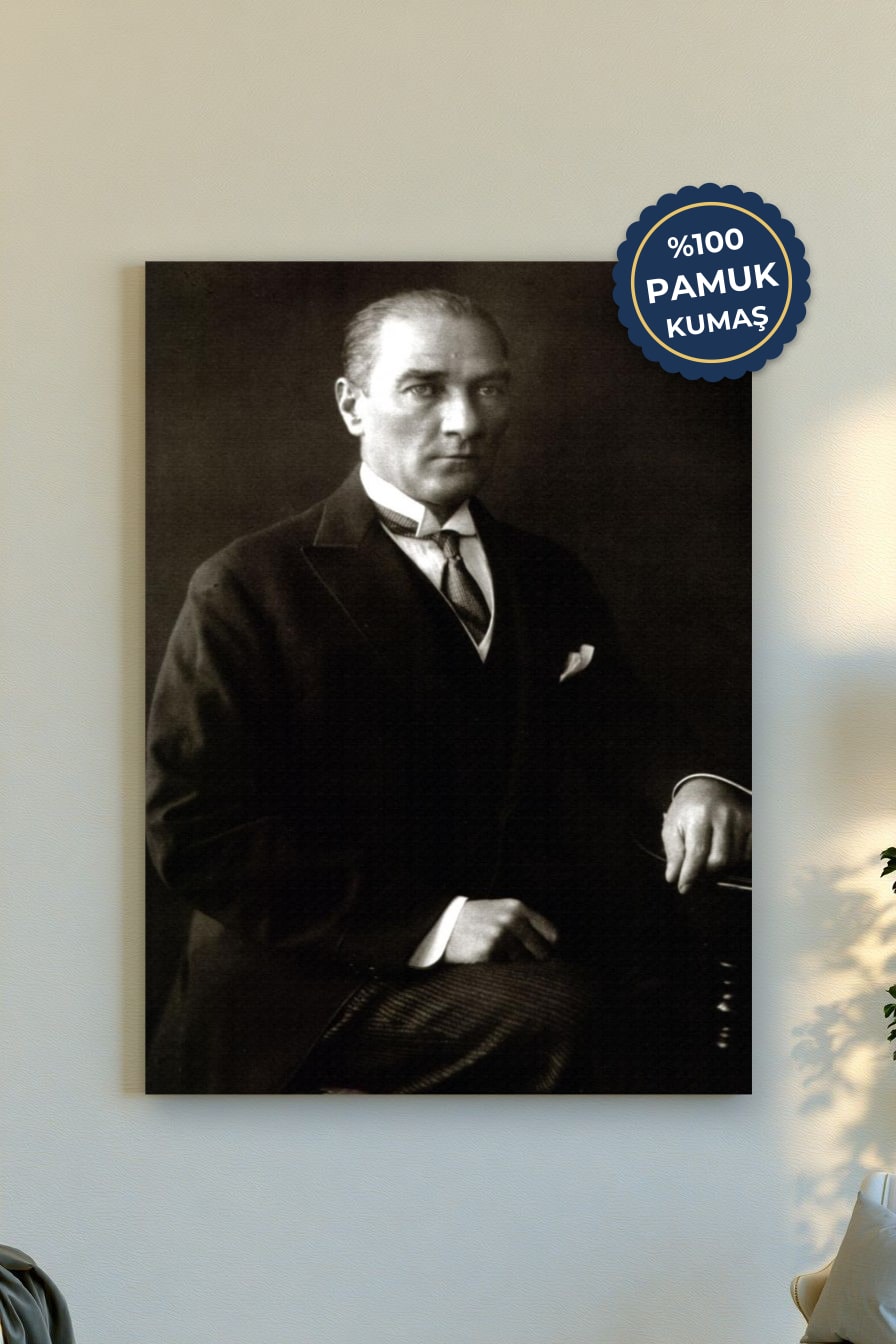 Atatürk Kanvas Tablo - Siyah Beyaz Stil