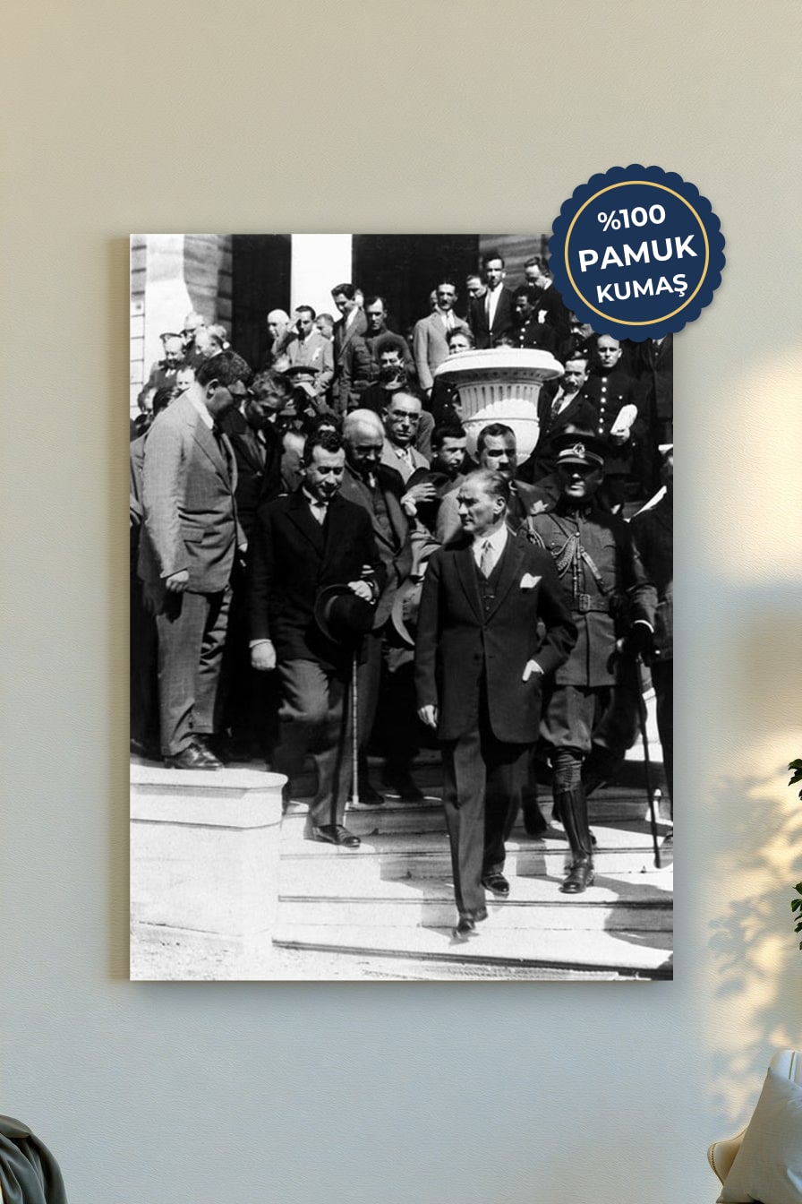 Tarihsel Anlar Kanvas Tablo - Siyah Beyaz Vurgusu