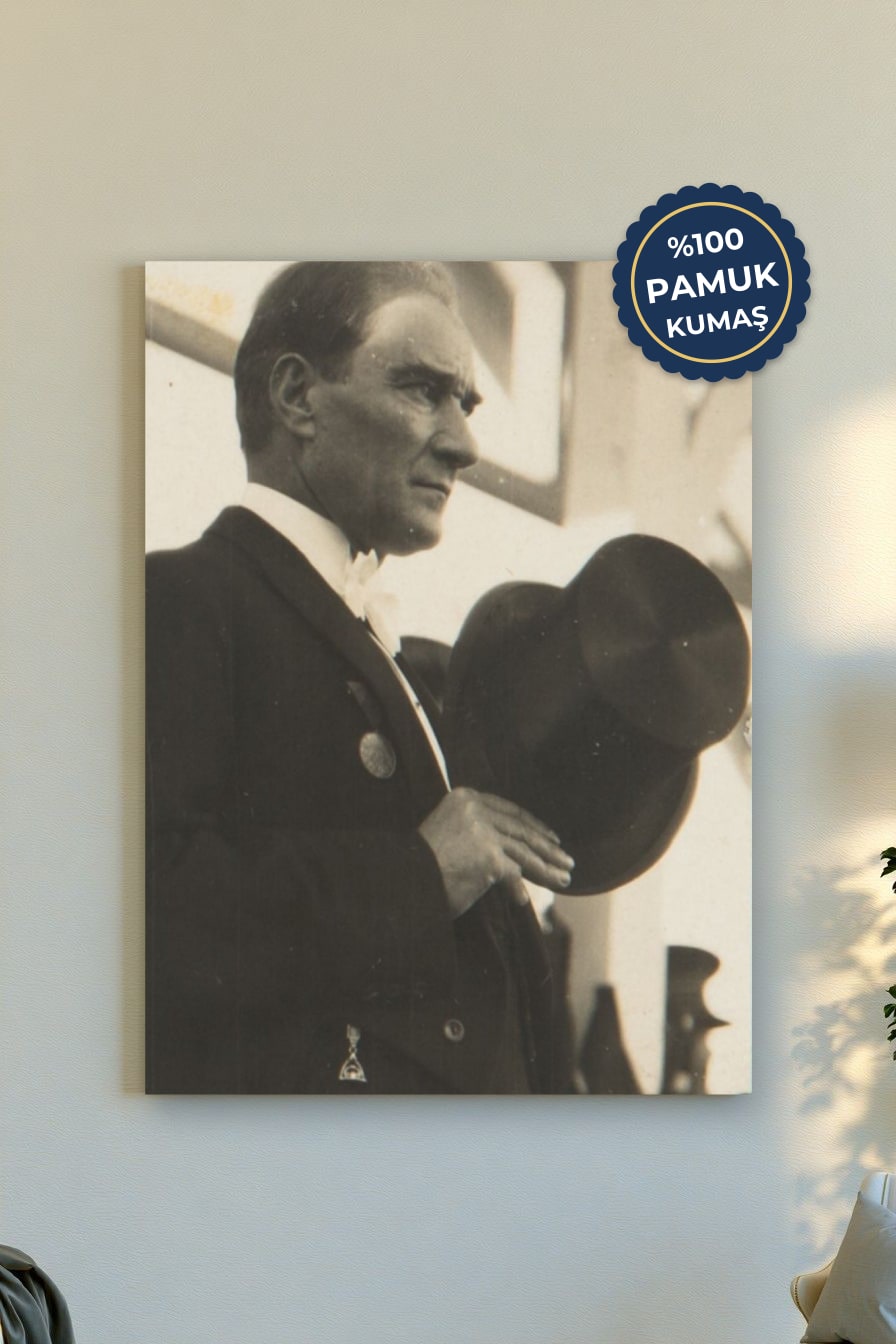 Atatürk Kanvas Tablo - Siyah Beyaz