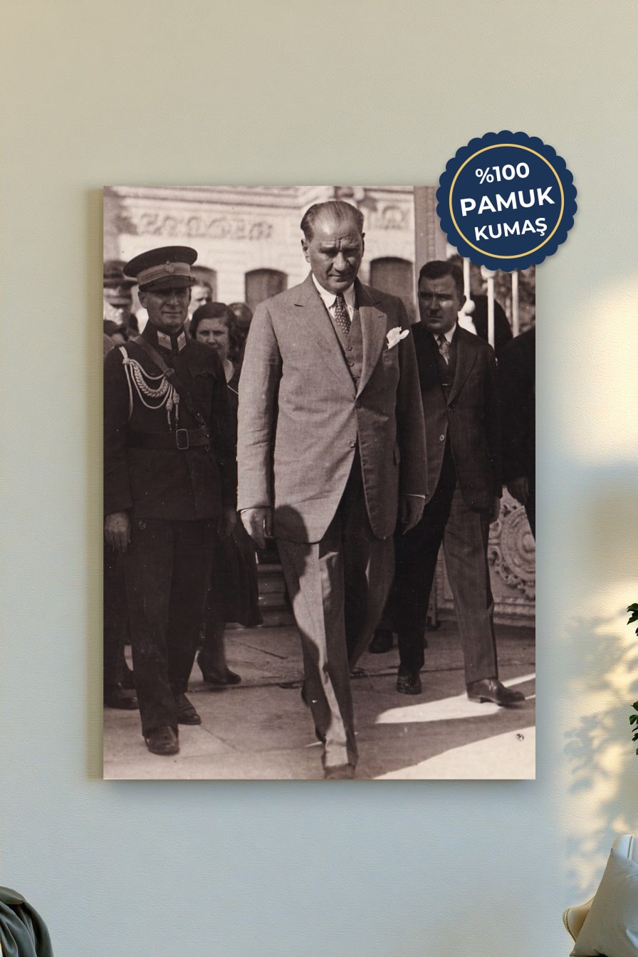 Tarihî Lider Kanvas Tablo - Siyah Beyaz Etkisi